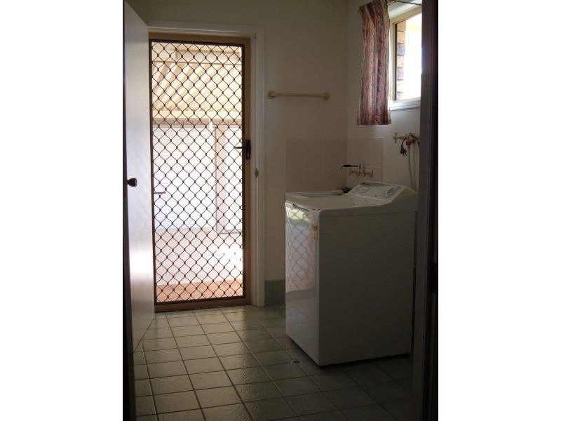 40 Galatea Street, Point Vernon QLD 4655