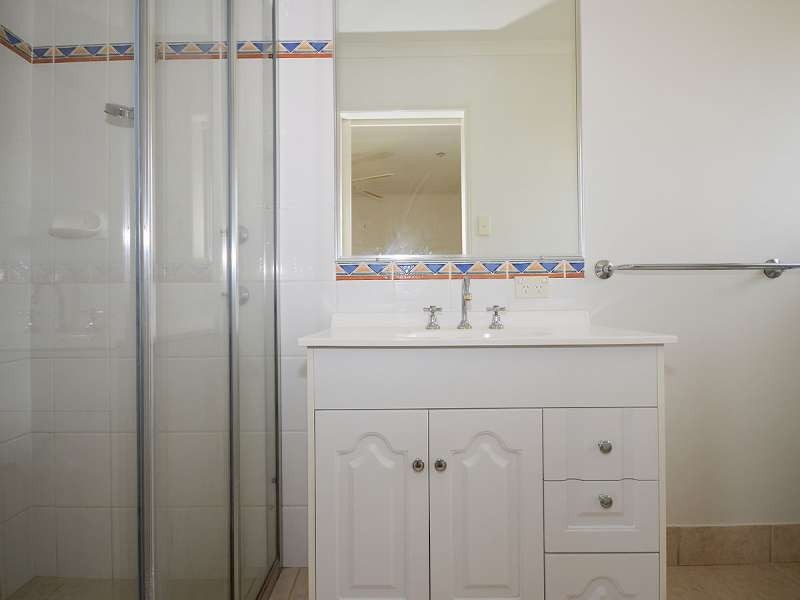 24 Arlington Court, Kawungan QLD 4655