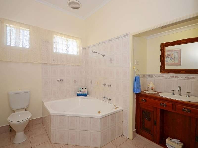 300 Torquay Terrace, Torquay QLD 4655