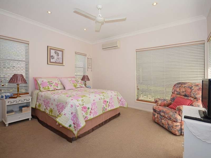 Point Vernon QLD 4655