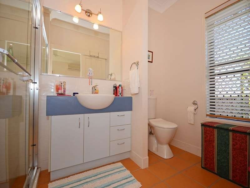 Point Vernon QLD 4655