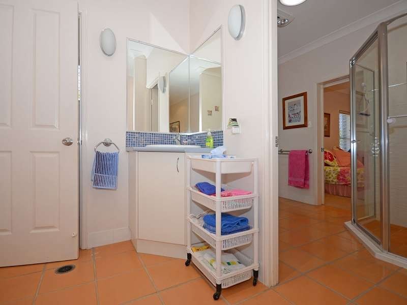 Point Vernon QLD 4655