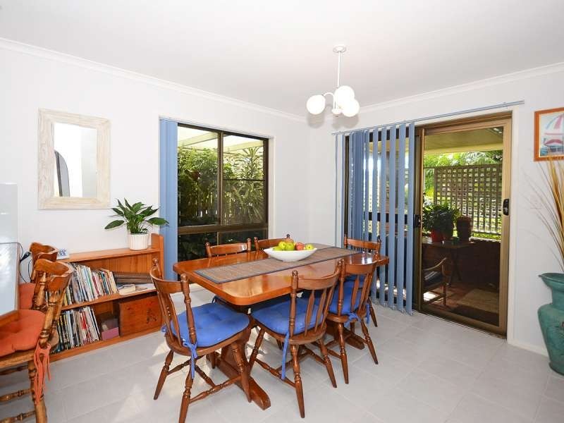 7 North Street, Point Vernon QLD 4655