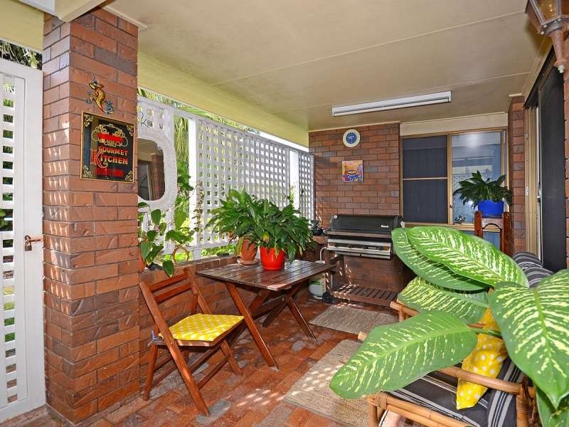 7 North Street, Point Vernon QLD 4655