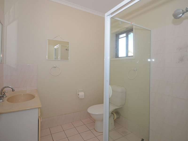 7 North Street, Point Vernon QLD 4655