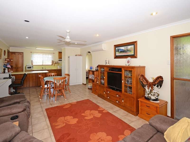 90 Oleander Avenue, Scarness QLD 4655