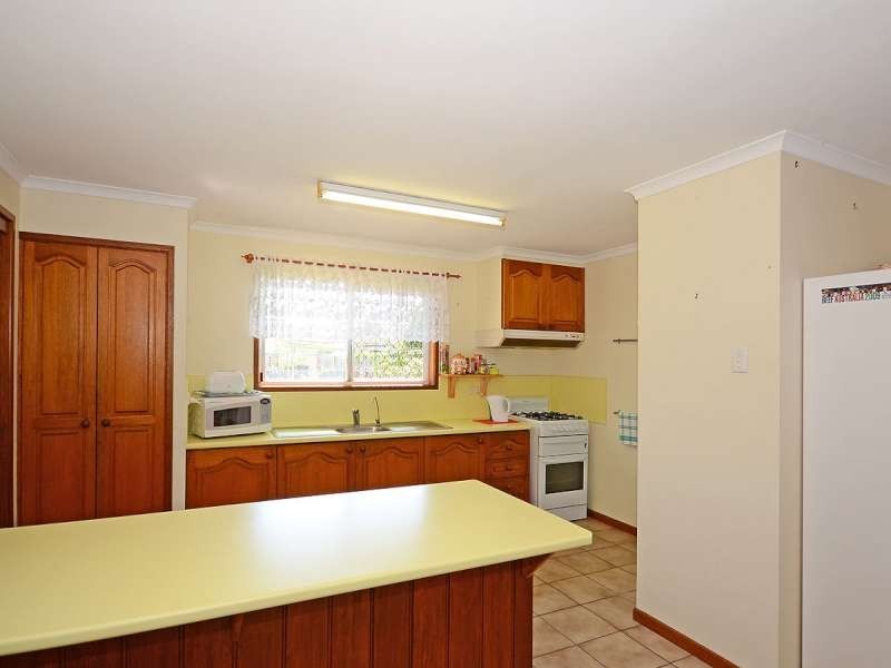 90 Oleander Avenue, Scarness QLD 4655
