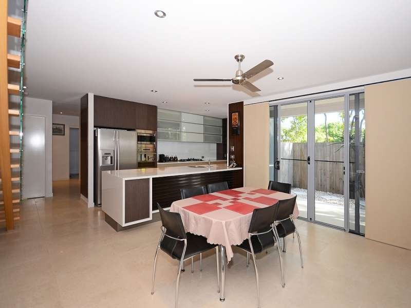 43 Lyons Street, Point Vernon QLD 4655