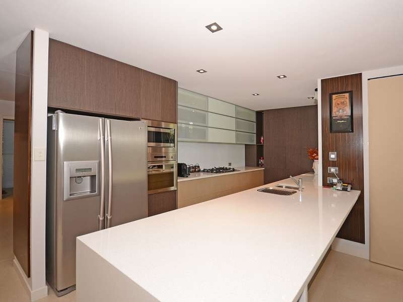 43 Lyons Street, Point Vernon QLD 4655