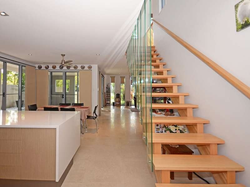 43 Lyons Street, Point Vernon QLD 4655