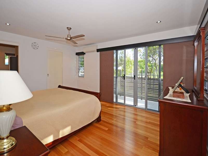 43 Lyons Street, Point Vernon QLD 4655