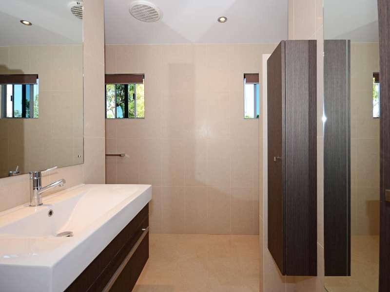 43 Lyons Street, Point Vernon QLD 4655