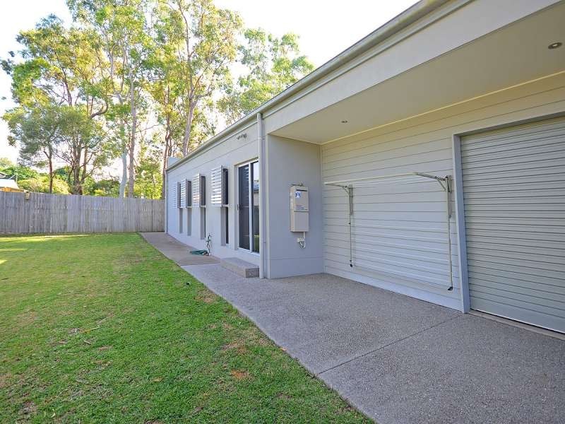 43 Lyons Street, Point Vernon QLD 4655