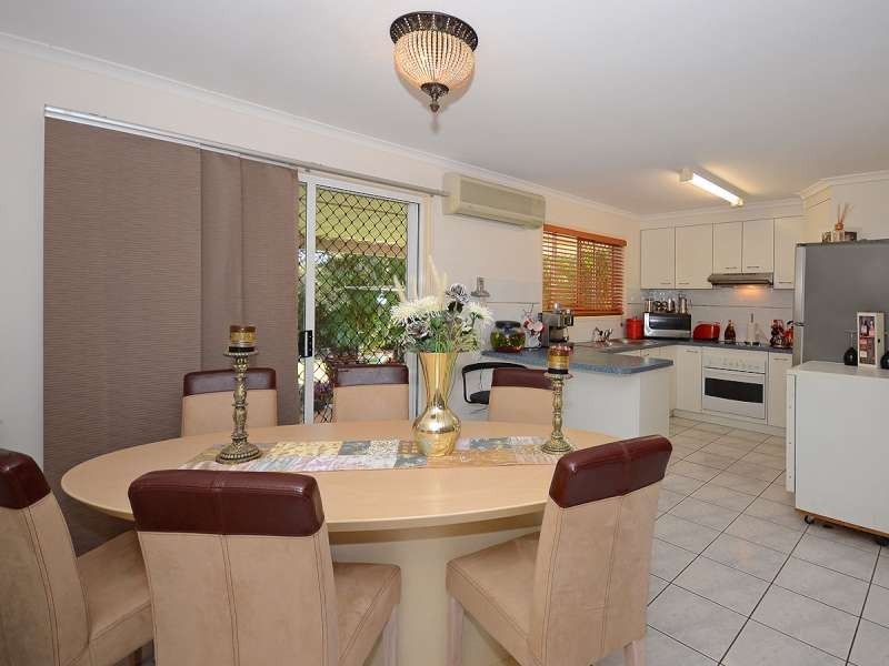 17 Madeleine Street, Torquay QLD 4655