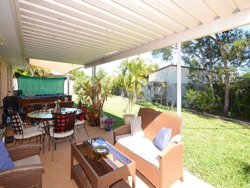 17 Madeleine Street, Torquay QLD 4655