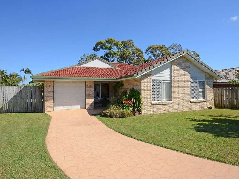 17 Madeleine Street, Torquay QLD 4655
