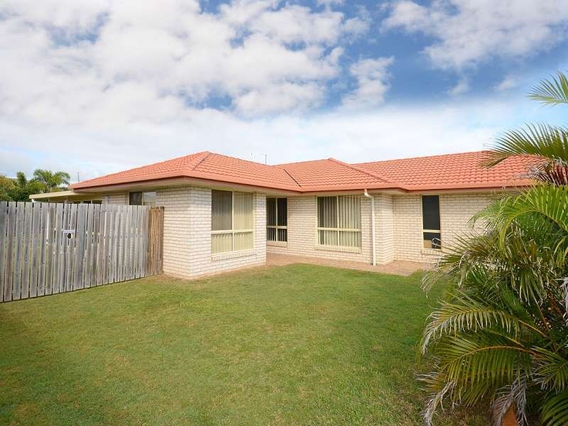 33 Pembridge Circuit, Urraween QLD 4655