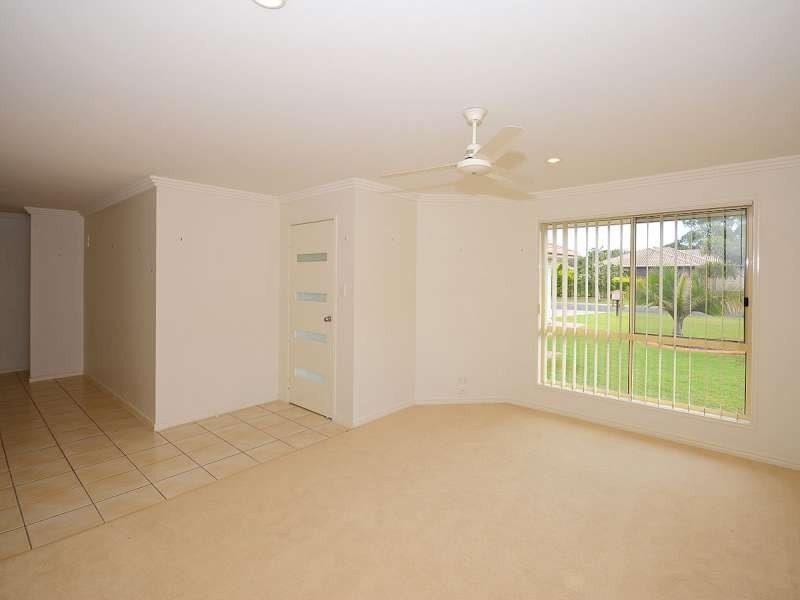 33 Pembridge Circuit, Urraween QLD 4655