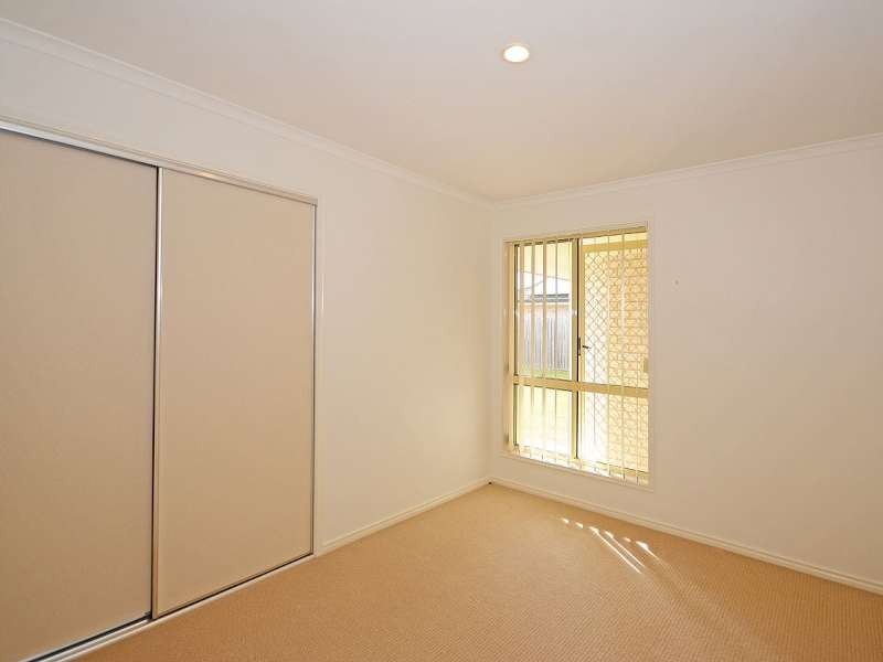 33 Pembridge Circuit, Urraween QLD 4655