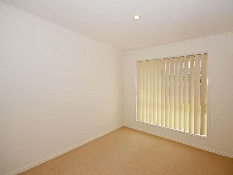 33 Pembridge Circuit, Urraween QLD 4655