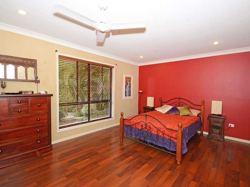11 Layde Court, Urangan QLD 4655
