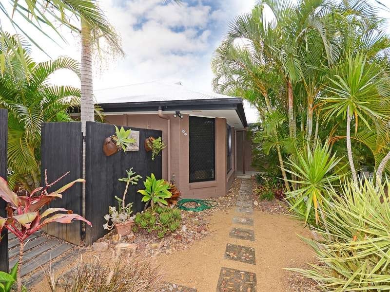 11 Layde Court, Urangan QLD 4655