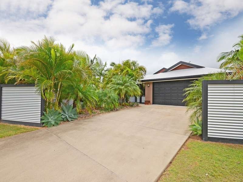 11 Layde Court, Urangan QLD 4655