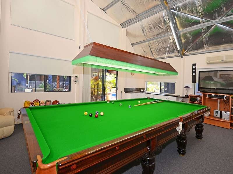 Point Vernon QLD 4655