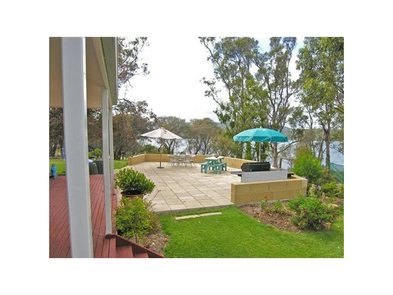 7 Arthur Highway, Dunalley TAS 7177