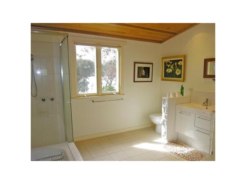 7 Arthur Highway, Dunalley TAS 7177