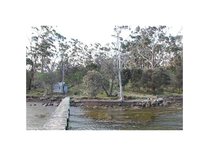 7 Arthur Highway, Dunalley TAS 7177