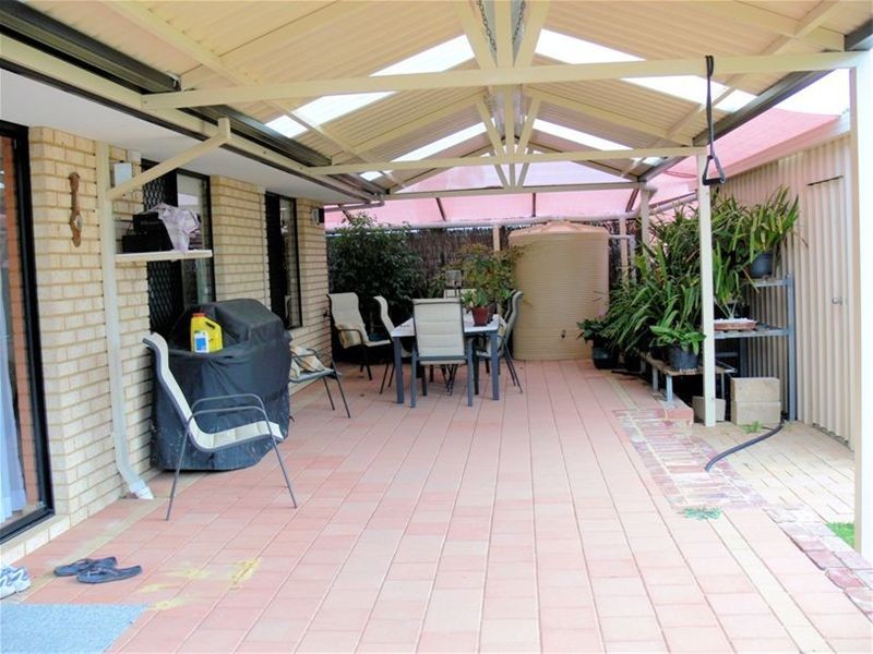 16 Greygum Rise, Kenwick WA 6107