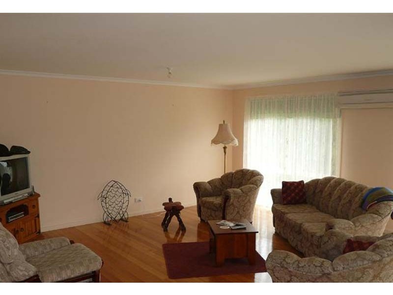 11 Deburgh Road, Drysdale VIC 3222