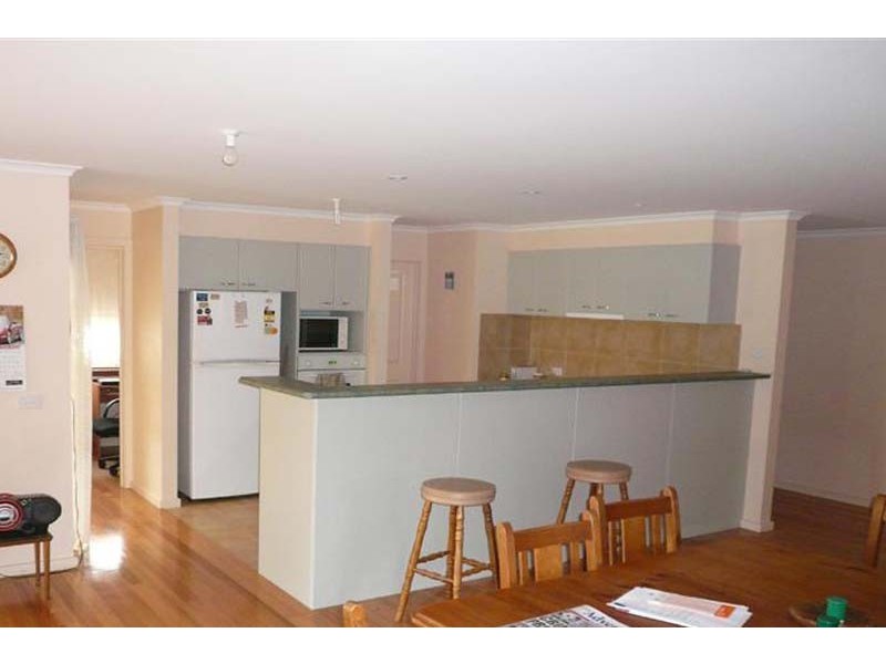 11 Deburgh Road, Drysdale VIC 3222