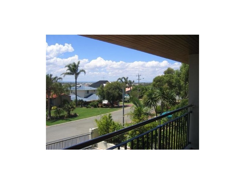 8 Armstrong Street, Mandurah WA 6210