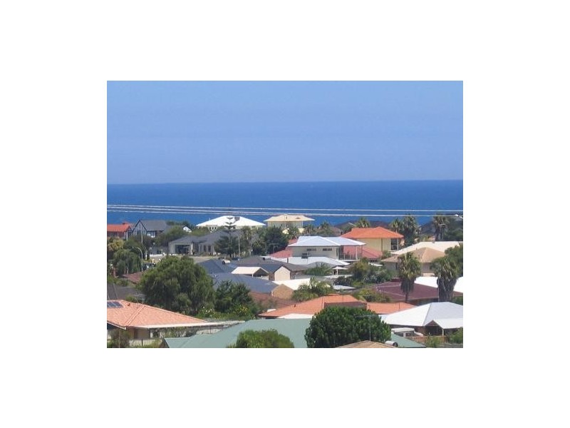 8 Armstrong Street, Mandurah WA 6210