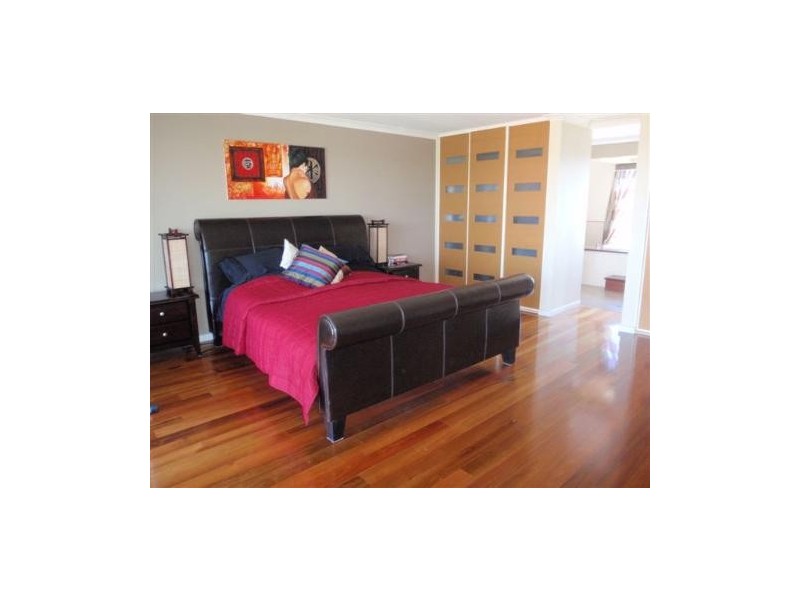 8 Armstrong Street, Mandurah WA 6210