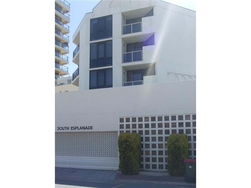 6/18  South Esplanade, Glenelg SA 5045