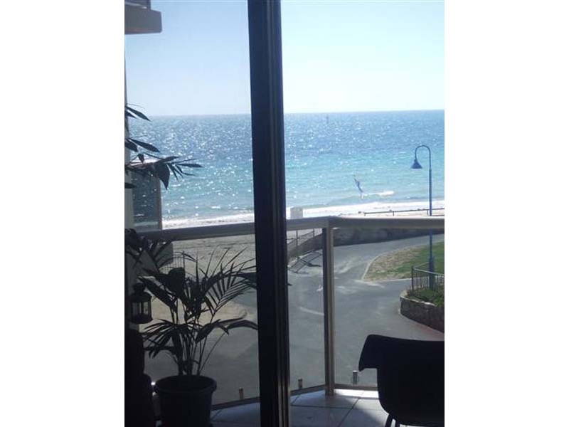 6/18  South Esplanade, Glenelg SA 5045