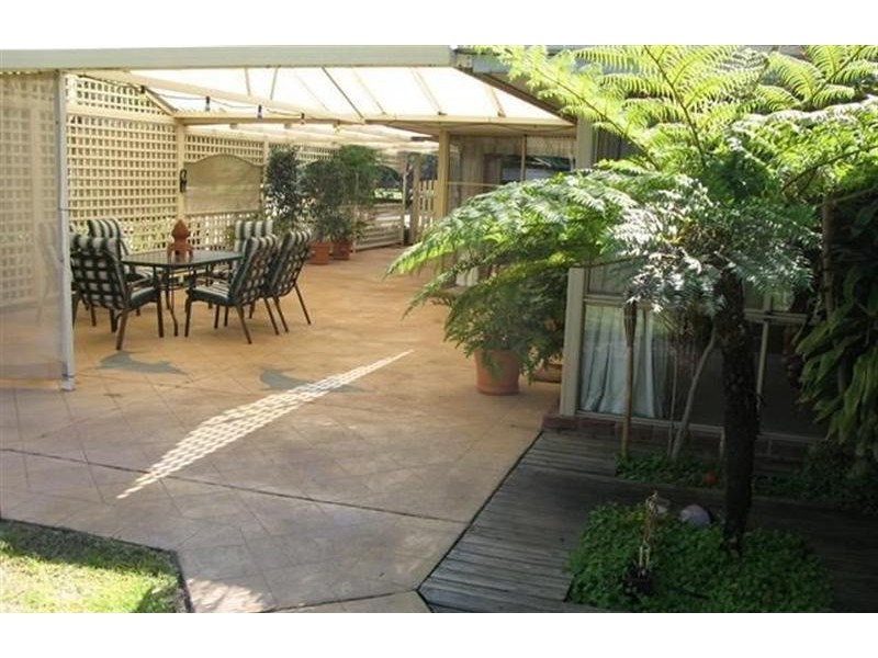 3 Korbel Close, Greenfields WA 6210