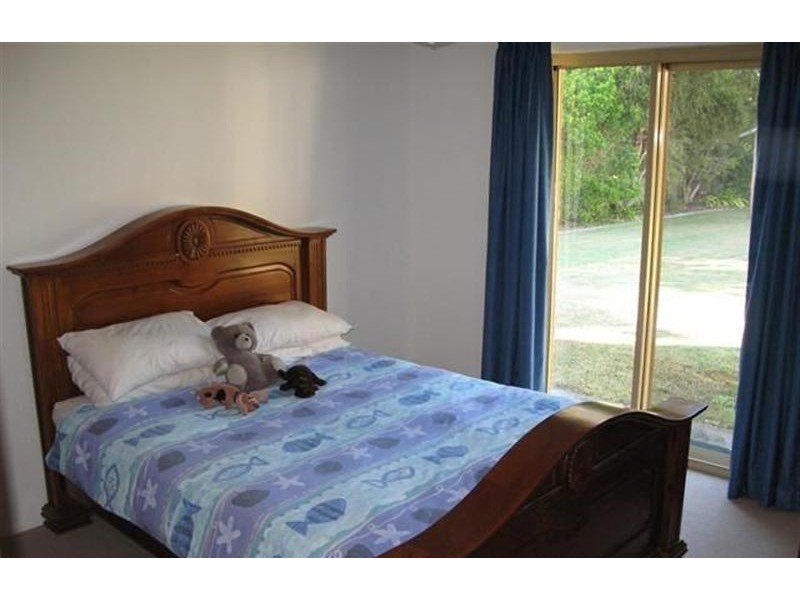 3 Korbel Close, Greenfields WA 6210