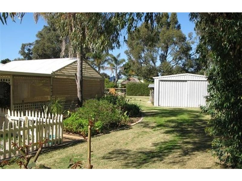 3 Korbel Close, Greenfields WA 6210