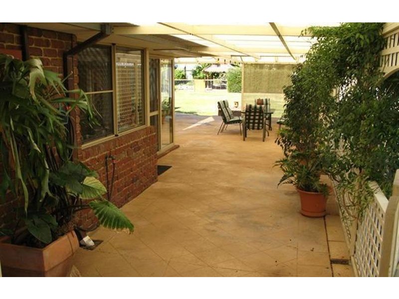 3 Korbel Close, Greenfields WA 6210