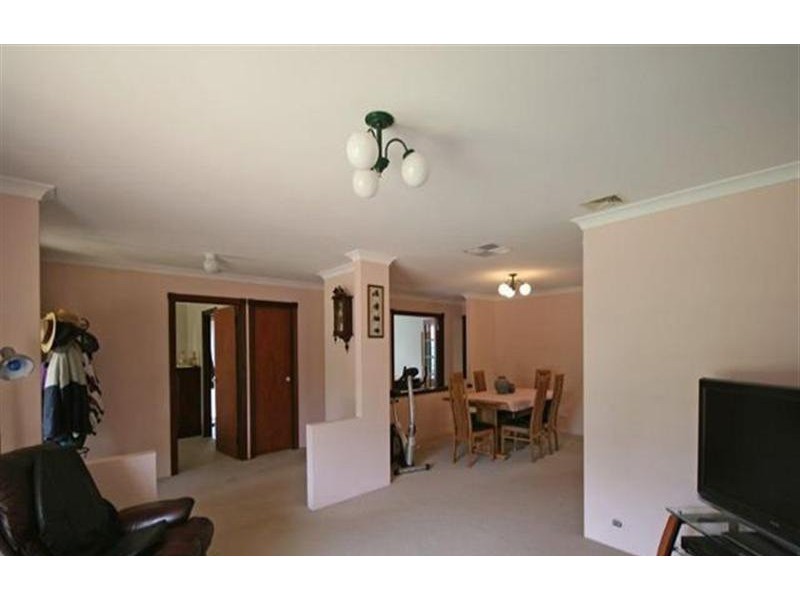 3 Korbel Close, Greenfields WA 6210