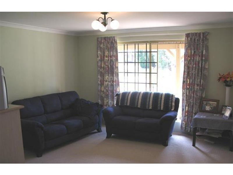 3 Korbel Close, Greenfields WA 6210