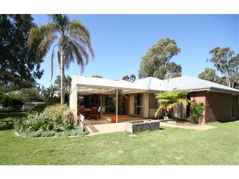 3 Korbel Close, Greenfields WA 6210