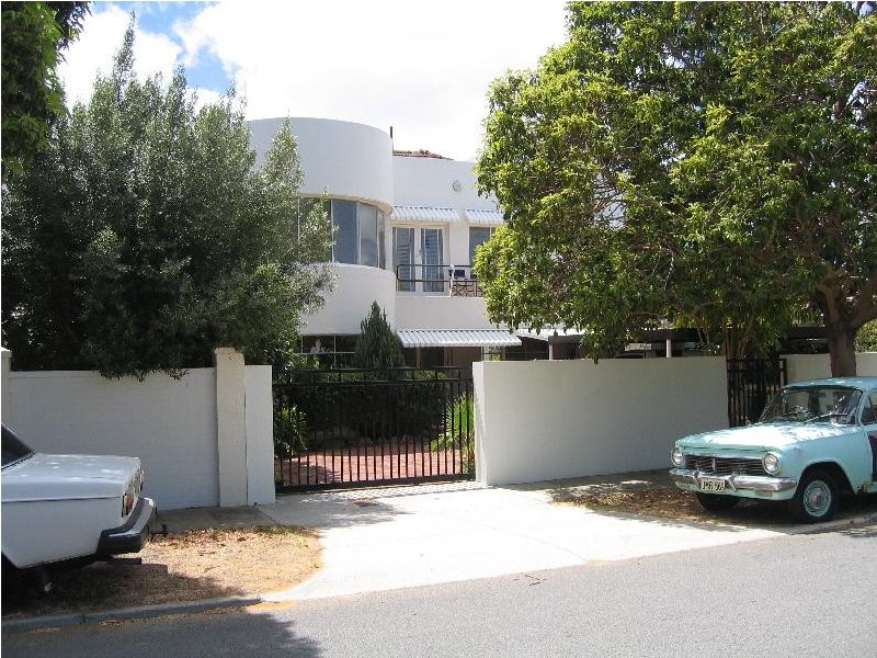 No. 102  Daglish Street, Wembley WA 6014