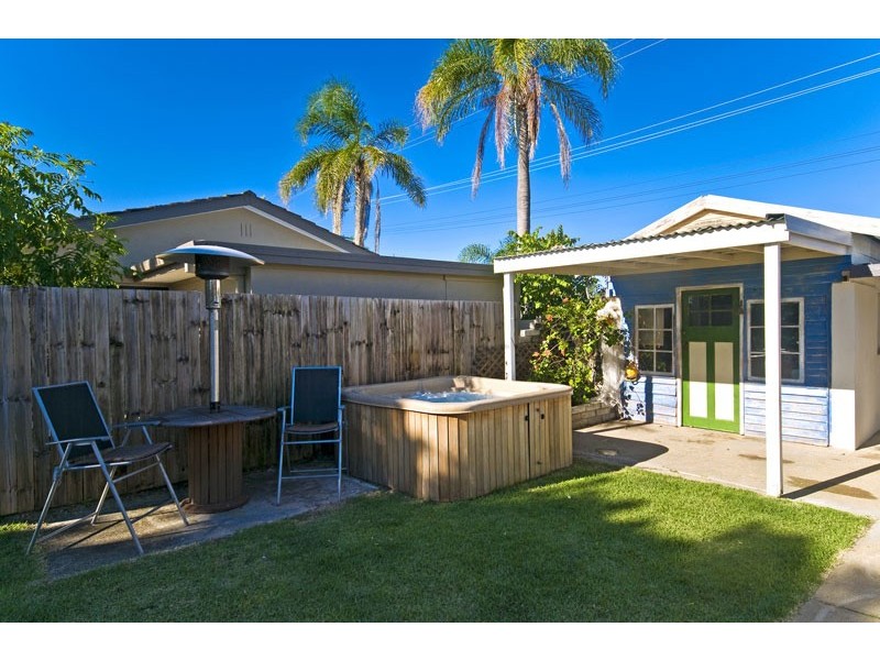 33 Rio Vista Boulevard, Broadbeach Waters QLD 4218