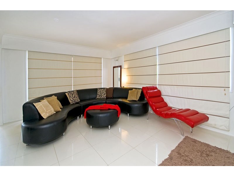33 Rio Vista Boulevard, Broadbeach Waters QLD 4218
