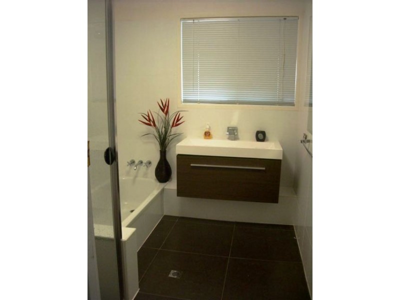 33 Rio Vista Boulevard, Broadbeach Waters QLD 4218